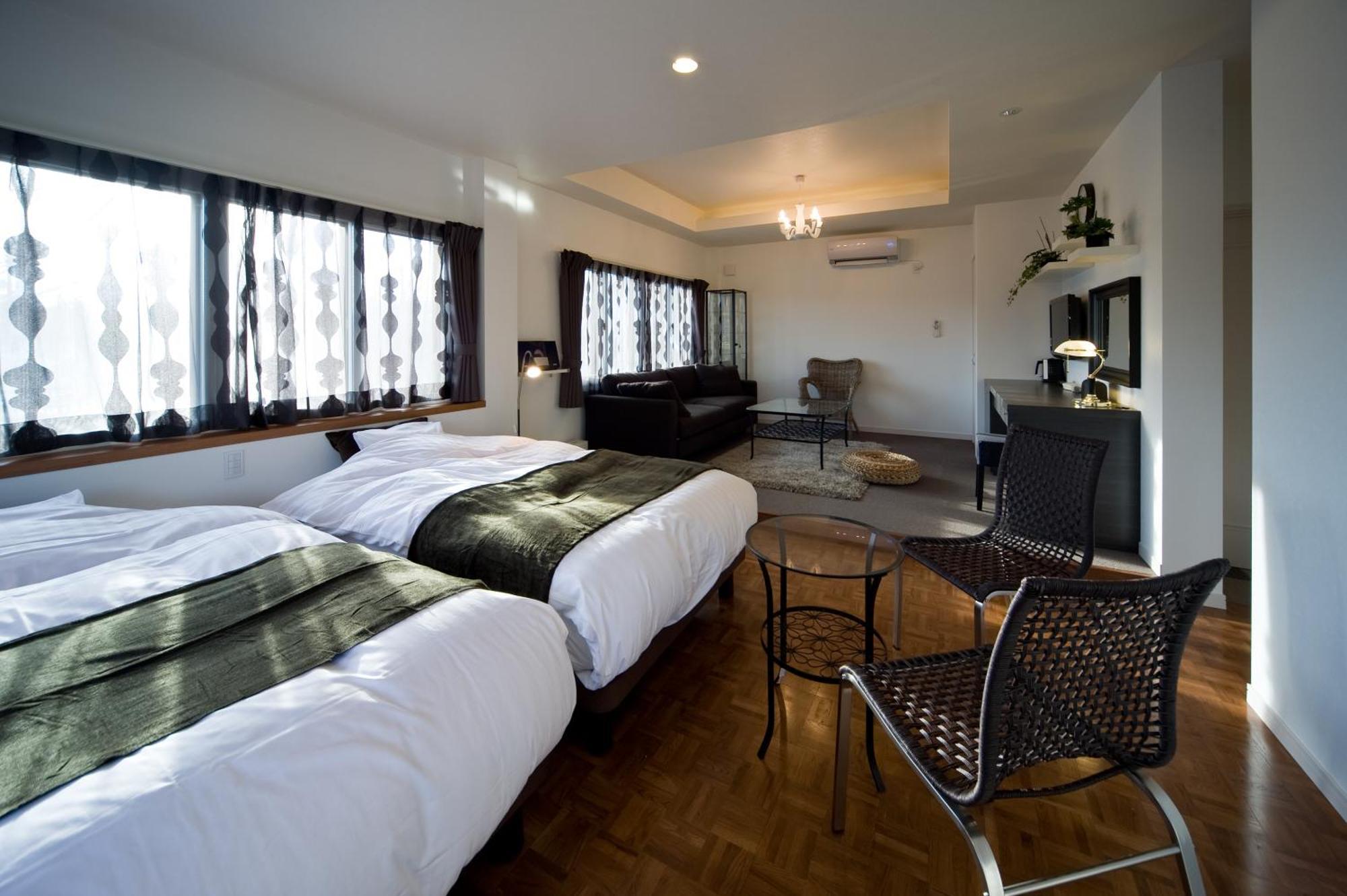ฮอลิเดย์เฮาส์กรีนการ์เด้น Hotel กุโจ ภายนอก รูปภาพ